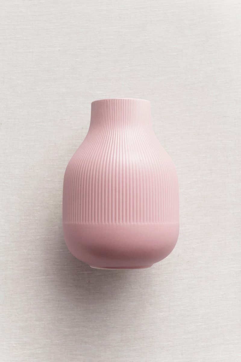 Fine Vertical Lines Creamic Vase in Dusty Rose - Image 4