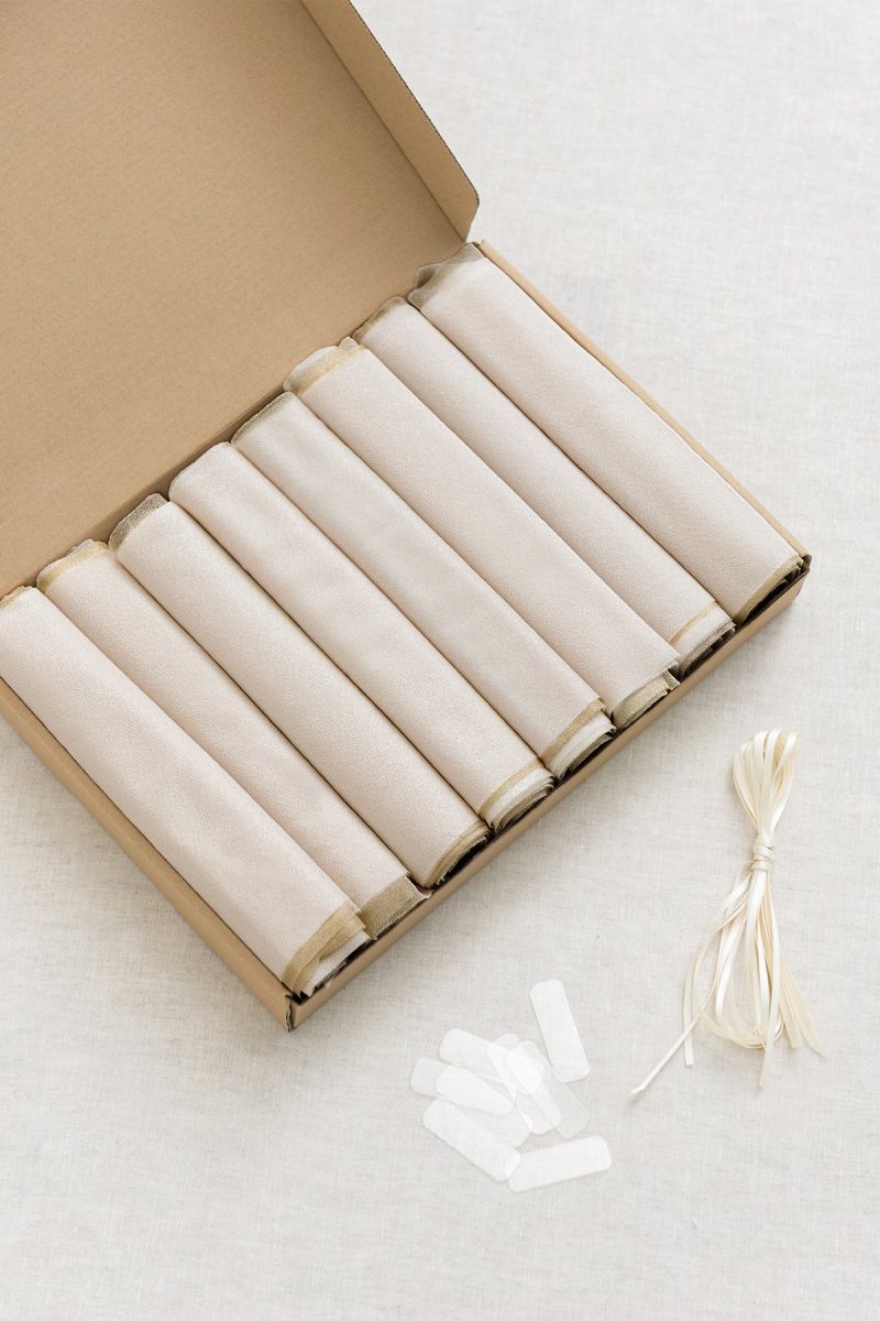 Aisle & Chair Decor Set in White & Beige - Image 4